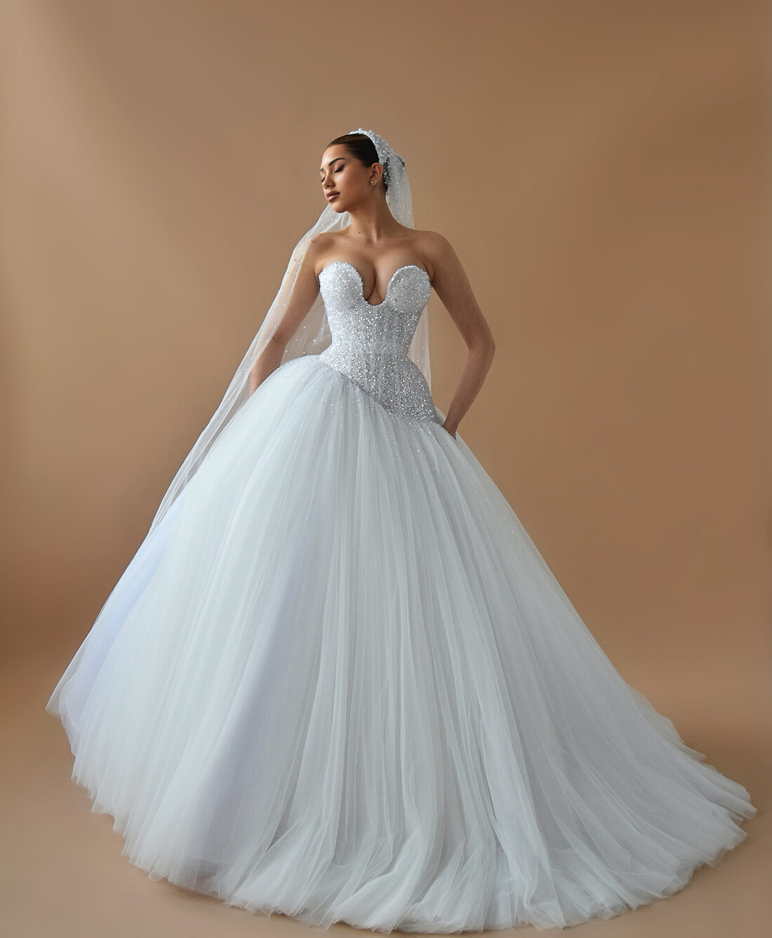 BRIDAL LOOK 091 - Image 4