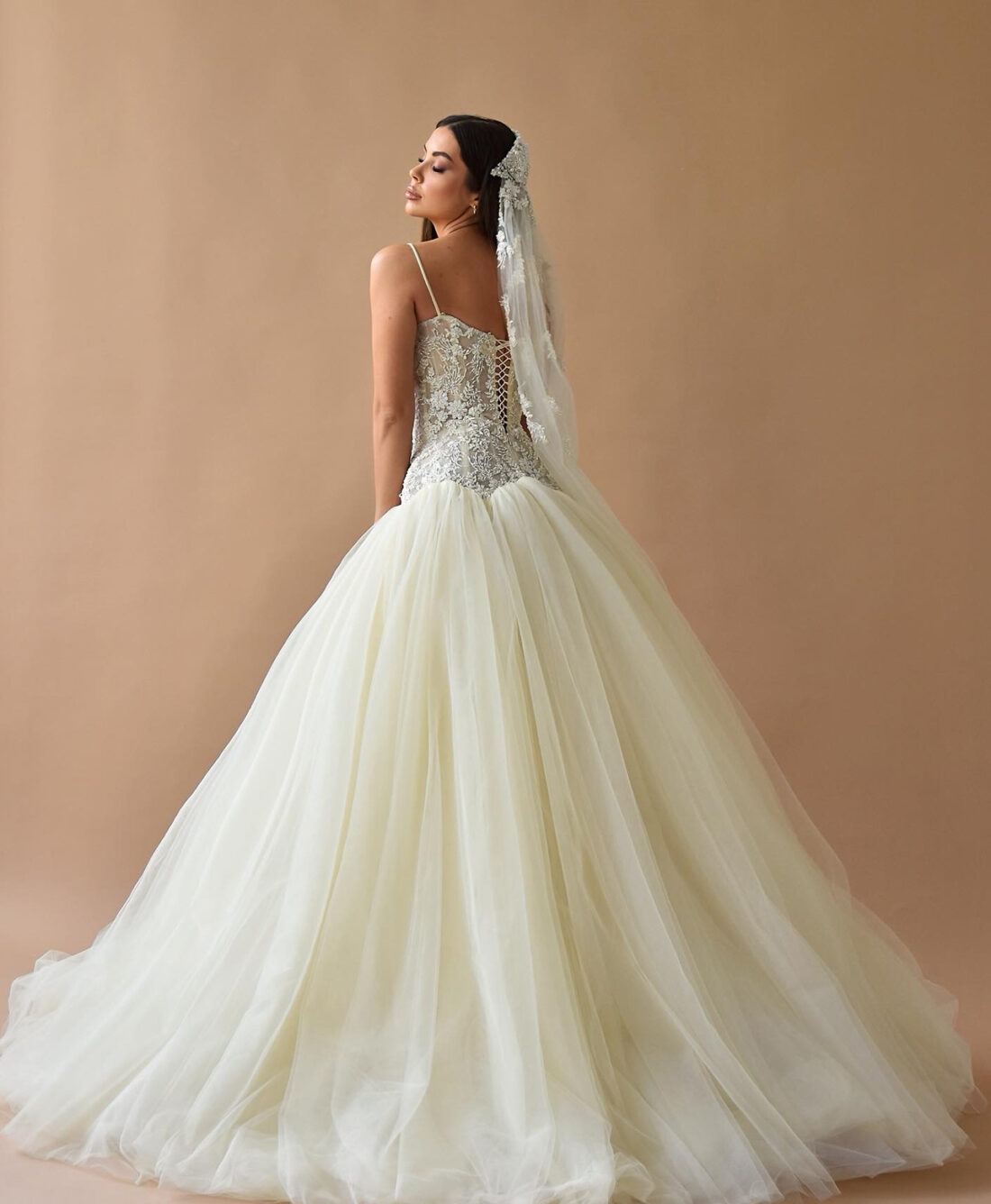 BRIDAL LOOK 063 - Image 3