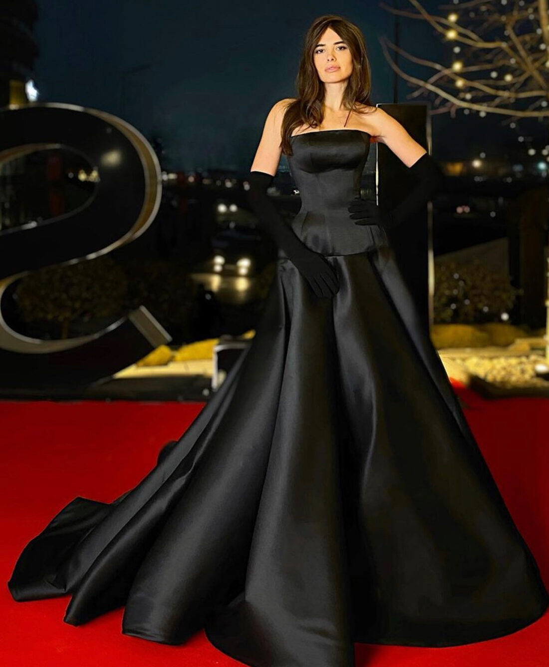 RED CARPET 052 - Image 2