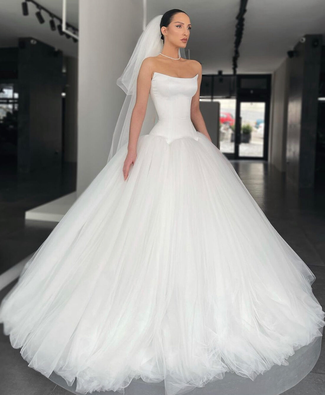 BRIDAL LOOK 029 - Image 2