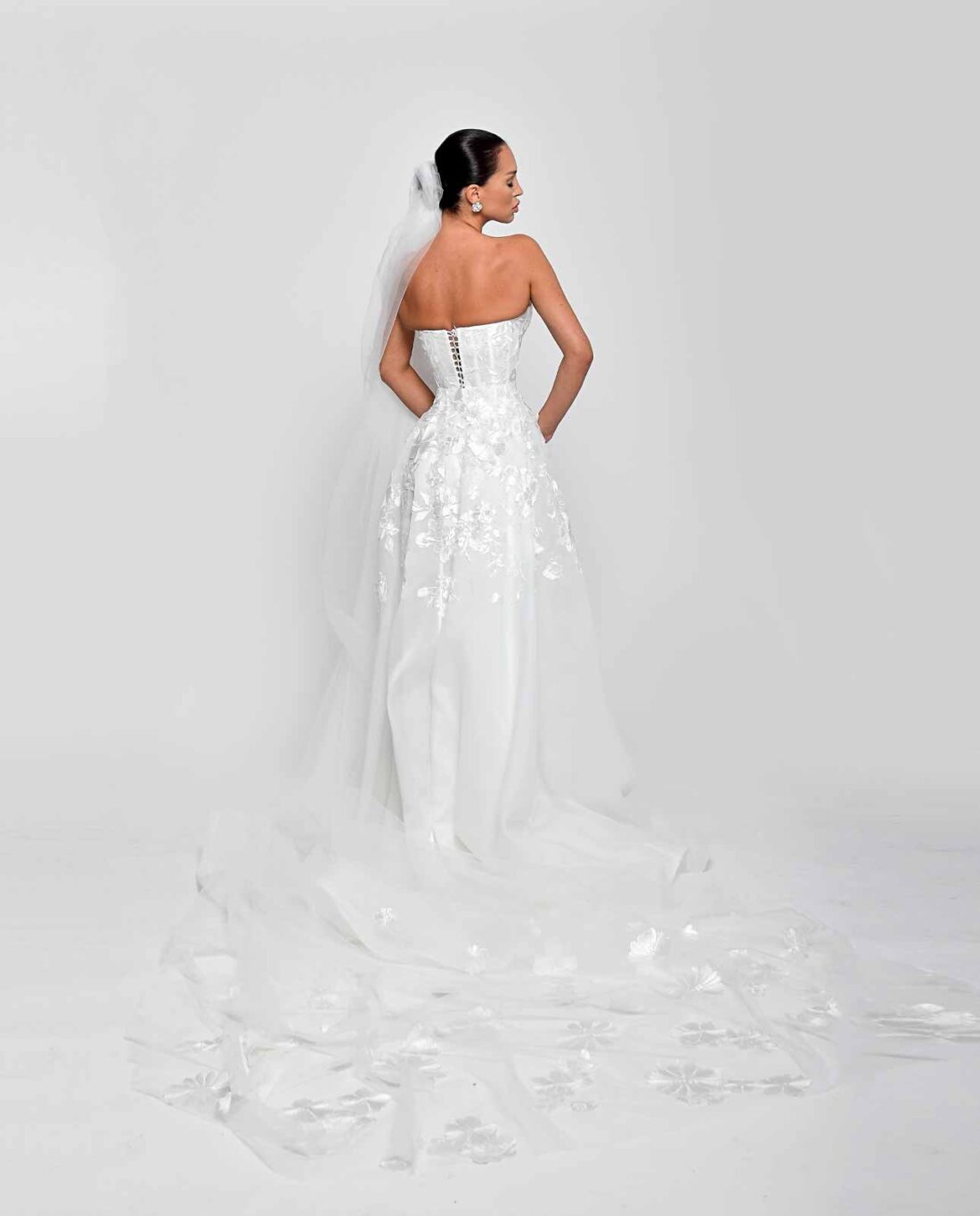 Love & Spirit Bridal 012 - Image 7