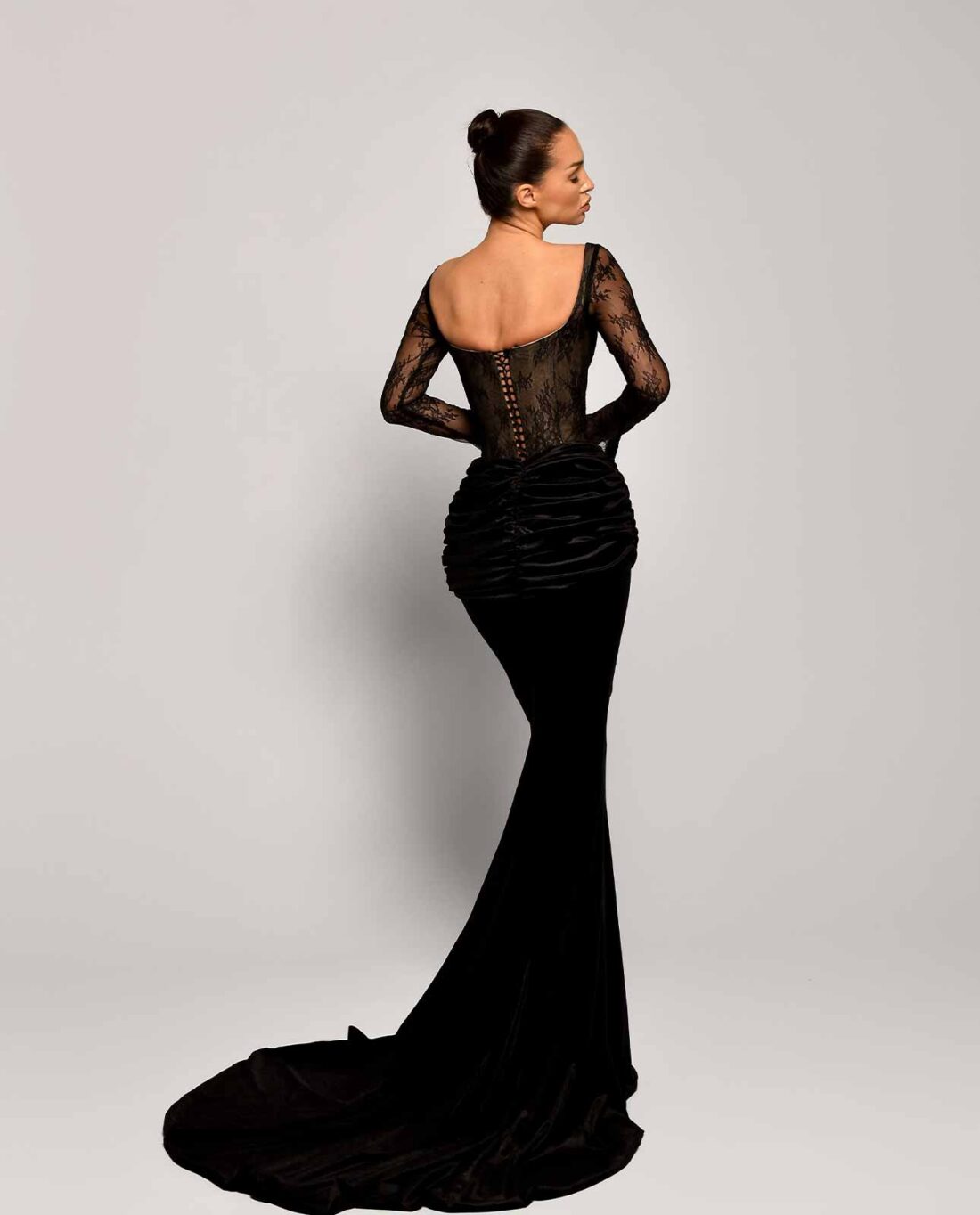 Autumn/Winter 002 - Image 2